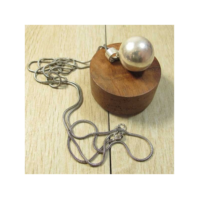 pendentif bola argenté lisse pendentif bola argenté lisse