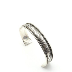 Bracelet fin argenté...