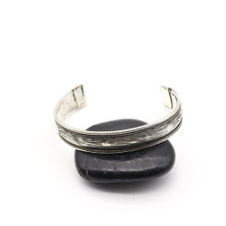 Bracelet ajustable argenté...