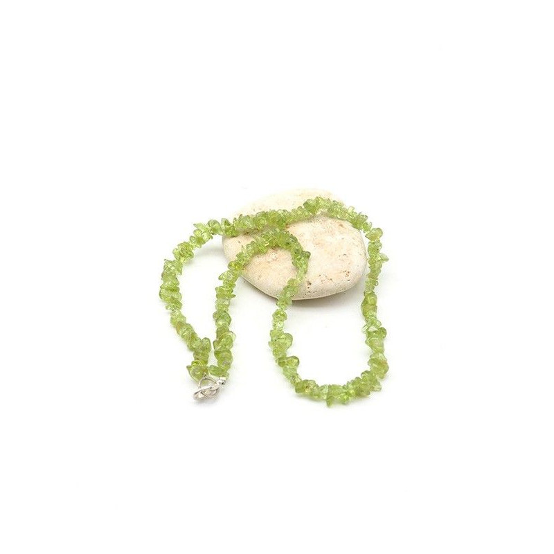 Collier péridot naturel en pierres concassées - Mosaik bijoux indiens Collier péridot naturel en pierres concassées - Mosaik bijoux indiens