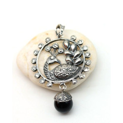 Pendentif argent rond paon...