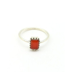 Bague fine argent et pierre...