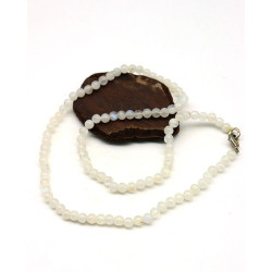 collier pierres de lune...