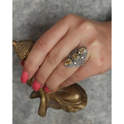 Bague argent et 3 pierres...