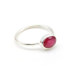 Bague fine et rubis indien...