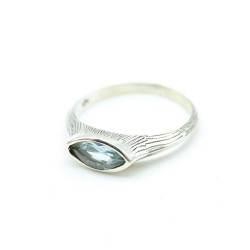 Bague argent topaze taillée...