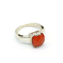 Bague argent et cornaline...
