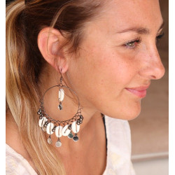 Boucle d'oreille cauris et...