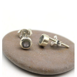 clou d'oreille argent et...