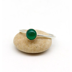 Bague très fine pierre...