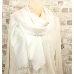 Long foulard blanc viscose...