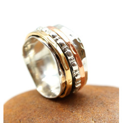 Bague martelée anti stress...