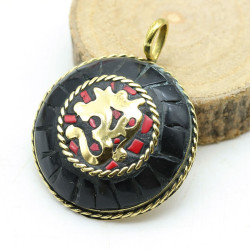 pendentif aum resine noire...