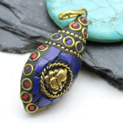 pendentif Ganesh coquillage...