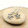 Boucle d'oreille fine argent lotus - Mosaik bijoux indiens