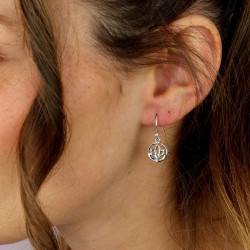 boucle d'oreille ronde...