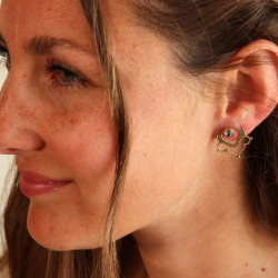 Puce d'oreille dorée en...