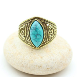 Bague travaillée dorée...
