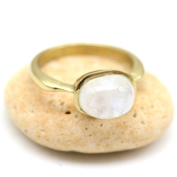 Bague pierre de lune dorée...