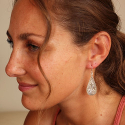 Boucle d'oreille travaillée...