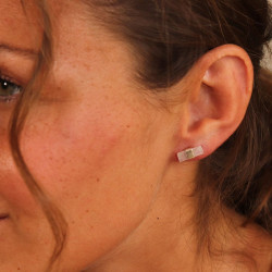 Puce d'oreille pierre de...
