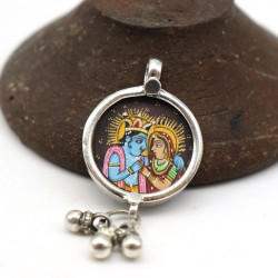 Pendentif rond en argent...