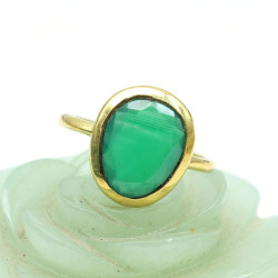 Bague dorée pierre verte -...