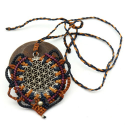 Collier fleur de vie...