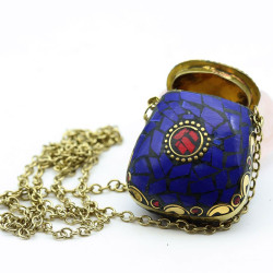 Collier ethnique bourse...