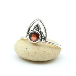 Bague grenat en argent -...