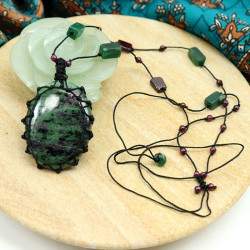 collier rubis zoisite sur...