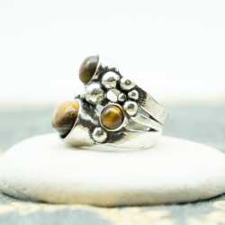 grosse bague oeil de tigre...