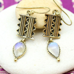 Boucle d'oreille ethnique...