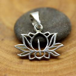 Pendentif argent fin fleur...