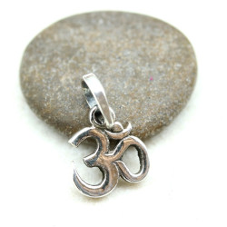 Petit pendentif AUM en argent
