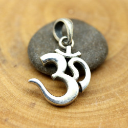 Pendentif aum argent -...