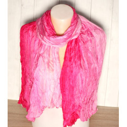 Foulard en soie tie dye...