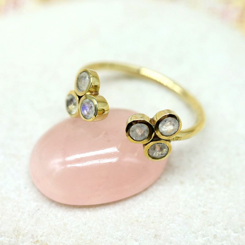 Bague dorée pierre de lune - Mosaik bijoux indiens Bague dorée pierre de lune - Mosaik bijoux indiens