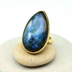 Bague pierre de protection...
