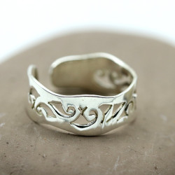 Bague d'orteil travaillée...
