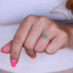 Bague fine carré en argent...
