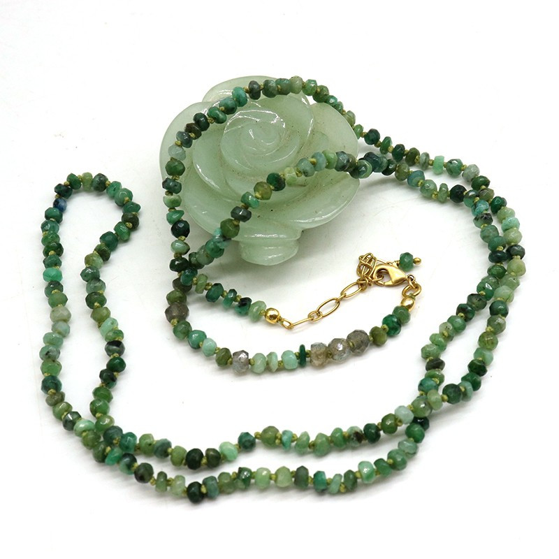 Sautoir en pierres vertes aventurine - Mosaik bijoux indiens Sautoir en pierres vertes aventurine - Mosaik bijoux indiens