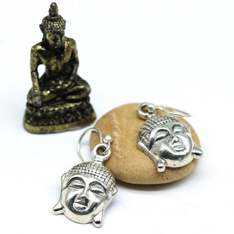 Boucles d'oreilles tête de Bouddha en argent - Mosaik bijoux indiens Boucles d'oreilles tête de Bouddha en argent - Mosaik bijoux indiens