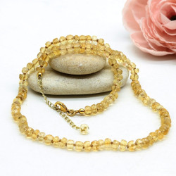Collier pierres jaunes...