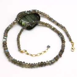 Collier pierres labradorite...