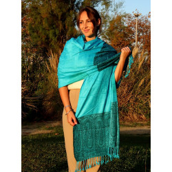 Etole turquoise à frise noire