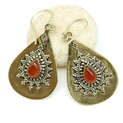 Boucles d'oreille dorées et...