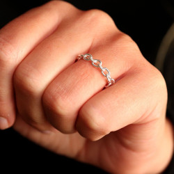 Bague fine en argent