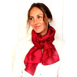 Foulard en soie fine et...
