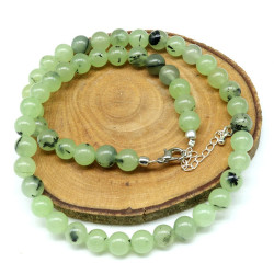Collier en prehnite perles...